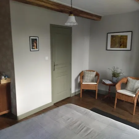 D'hotes - La Fosse Bleue Bed & Breakfast Signy-lʼAbbaye